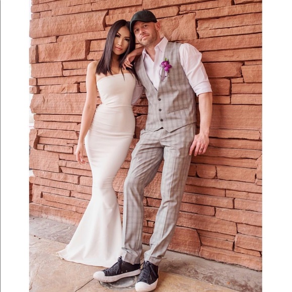 Meet your posher ♥️ - Picture 3 of 4